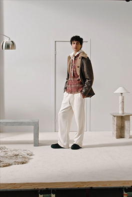 1032G-w49-Tuesday-splash-2x3-navcar